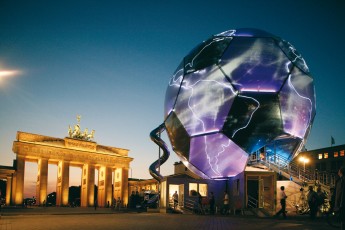 Berlino. Scivolo di uscita del pallone da calcio della Coppa del Mondo FIFA 2006